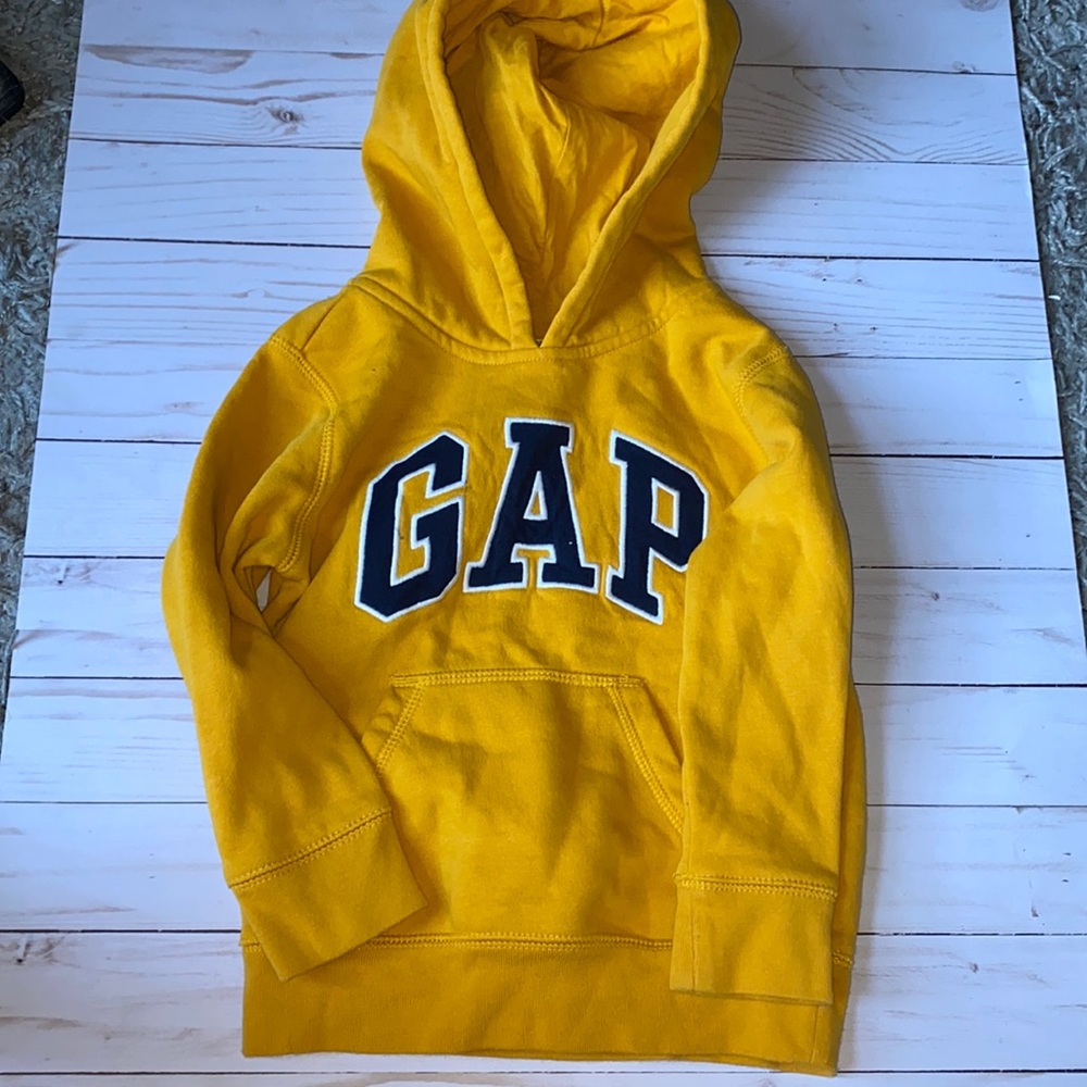 GAP hoodie